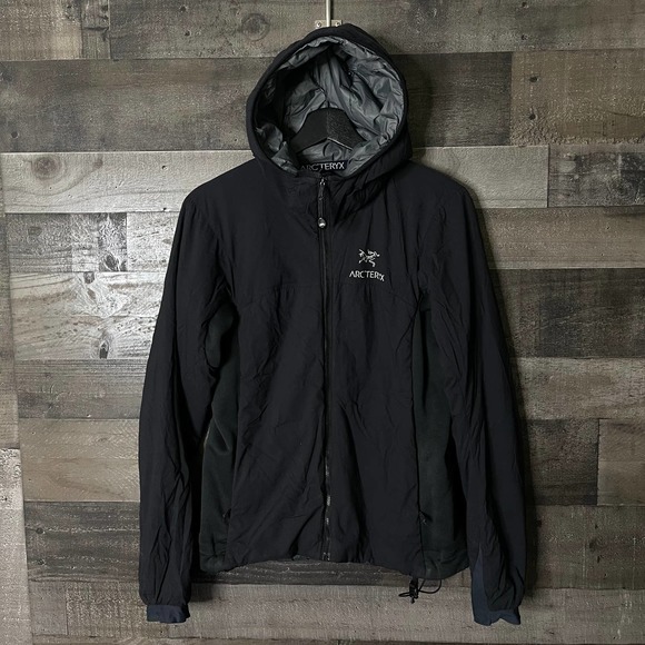 SOLD Arc'teryx LT Hoody Womens Medium - Picture 2 of 5